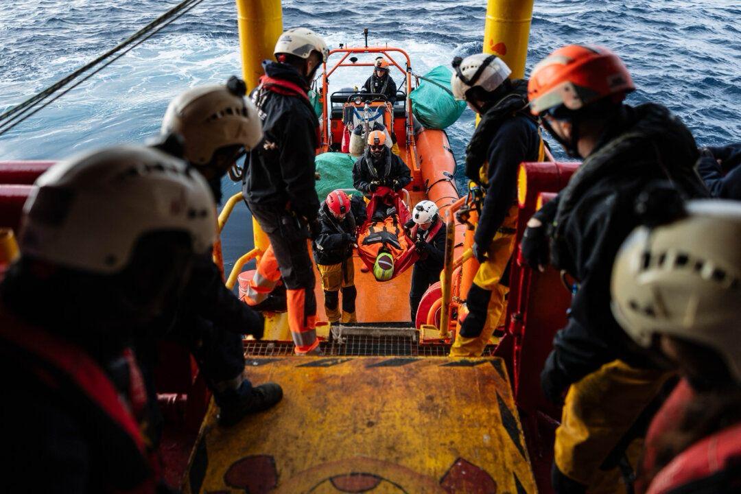 Life saving equipment inspection